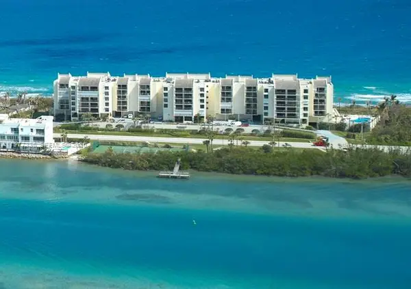 19670 Beach Road #PHA4, Tequesta, FL 33469