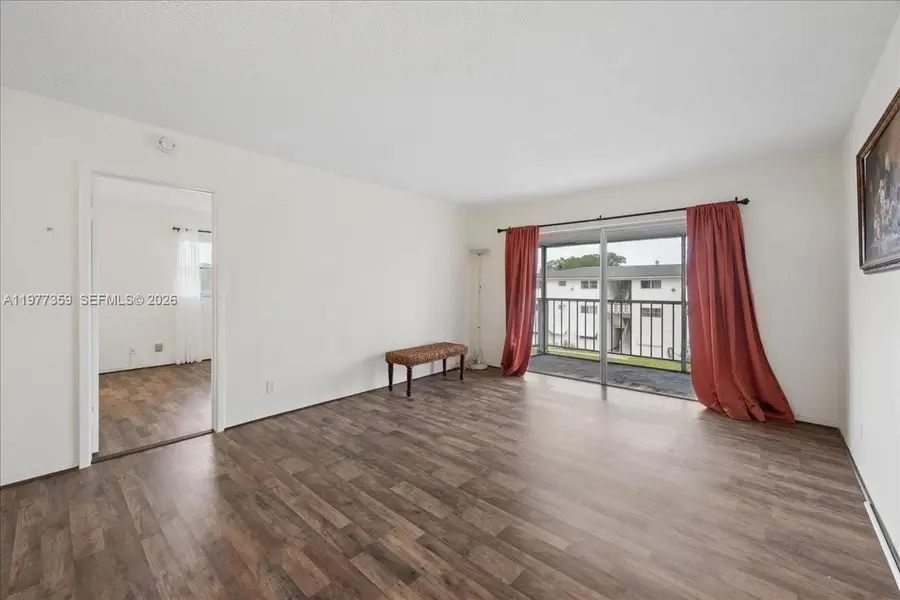 1200 Hillcrest Ct 315 #315, Hollywood, FL 33021 - #3