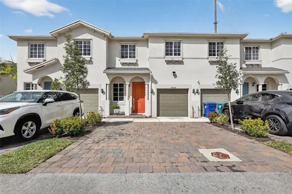 20868 NW 9th Path, Miami Gardens, FL 33169