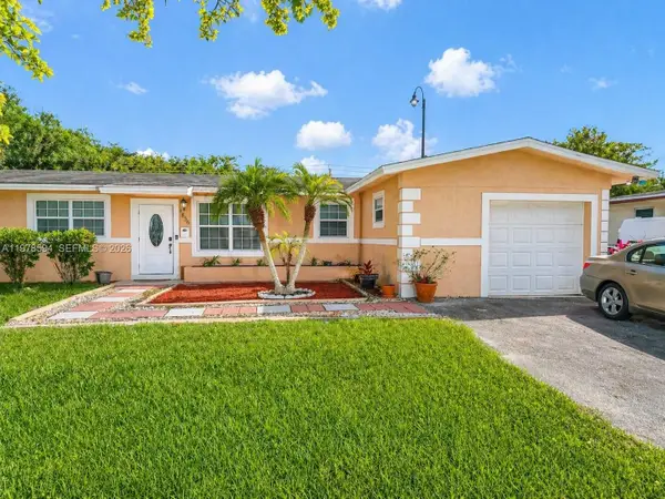 4836 NW 1st Street, Plantation, FL 33317