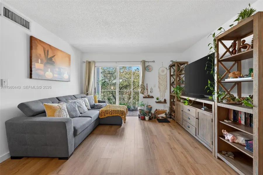 8950 NE 8th Avenue #402, Miami, FL 33138 - #2