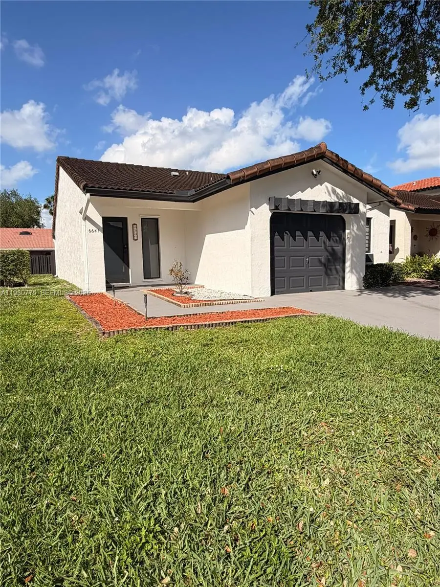 6641 NW 174th Terrace, Hialeah, FL 33015 - #2