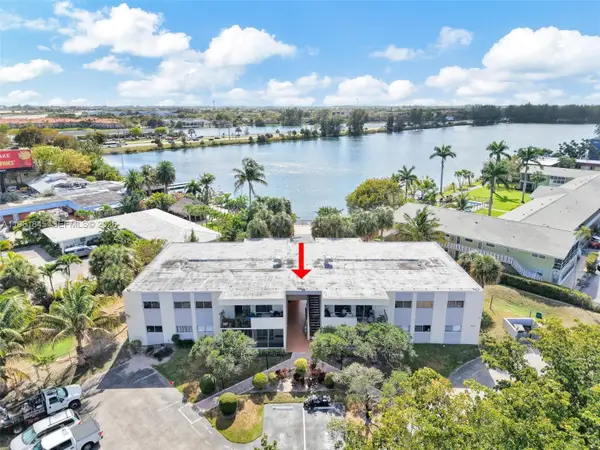 900 Crystal Lake Drive #2B, Deerfield Beach, FL 33064