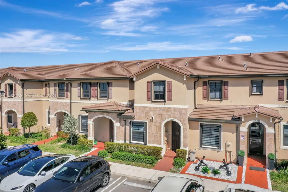 11295 W 34th Way, Hialeah Gardens, FL 33018 - #1