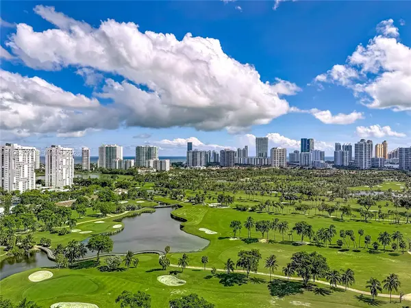 20301 W Country Club Drive #2428, Aventura, FL 33180