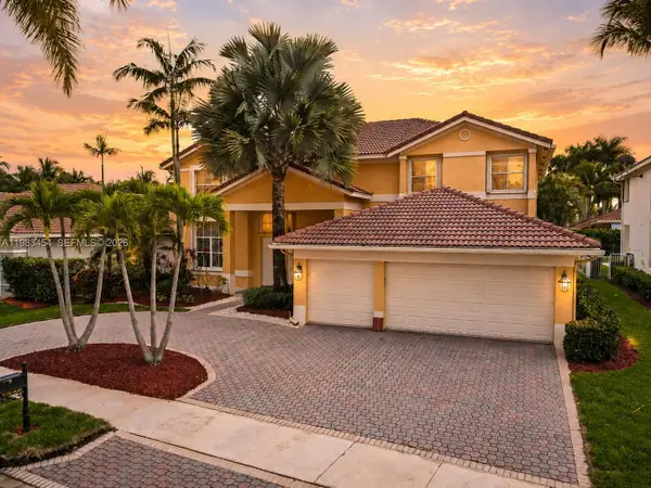 1646 Victoria Pointe Lane, Weston, FL 33327