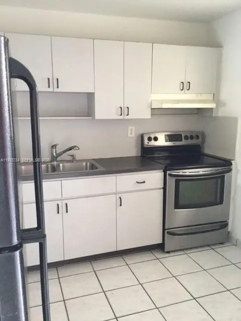 1855 W 60th Street #423C, Hialeah, FL 33012
