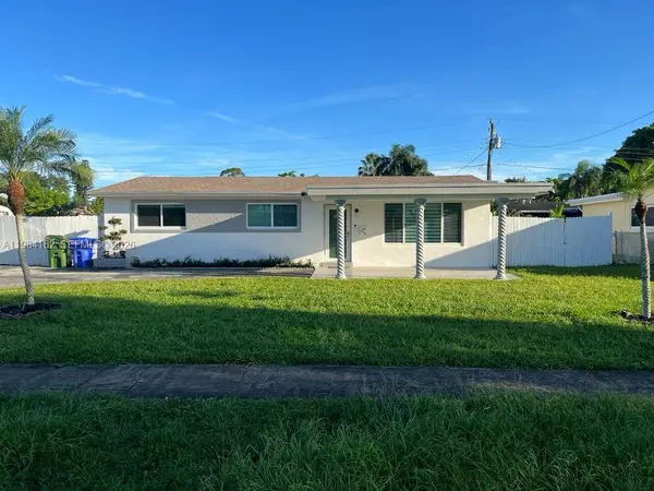 6900 SW 3rd Street, Pembroke Pines, FL 33023