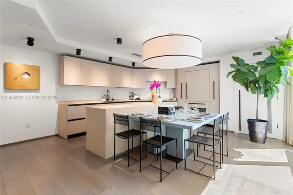 601 NE 27 Th104 #TH104, Miami, FL 33137