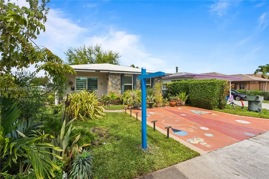 720 NW 4th Street, Hallandale Beach, FL 33009 - #2