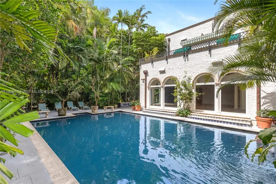 3685 Royal Palm Avenue, Miami, FL 33133 - #3