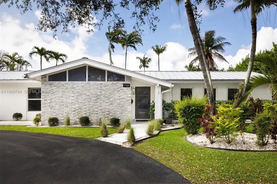 17520 SW 89th Avenue, Palmetto Bay, FL 33157 - #3