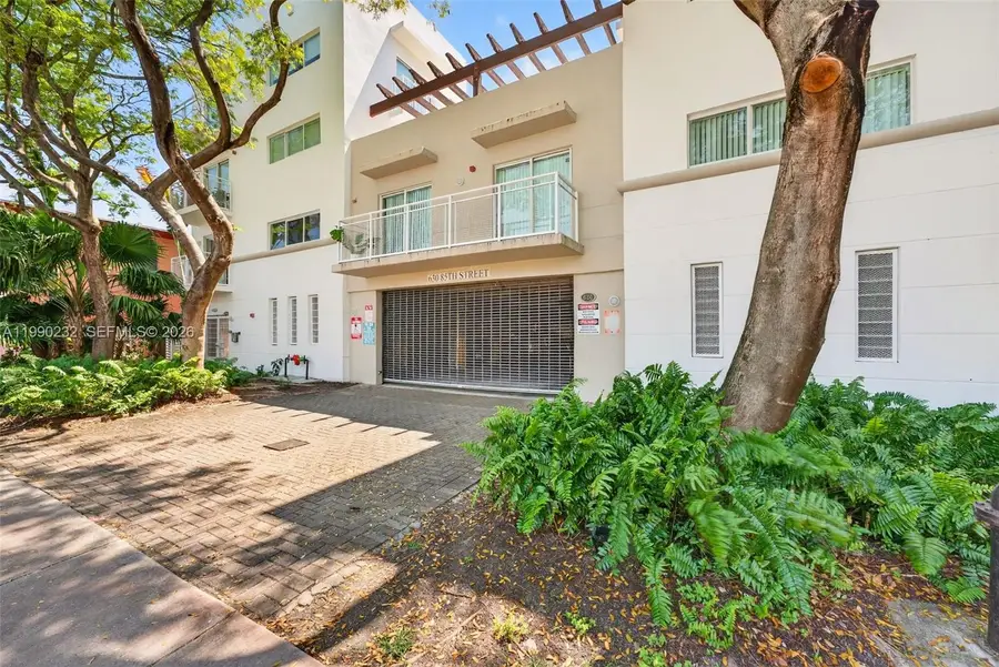 630 85th Street #104, Miami Beach, FL 33141 - #2