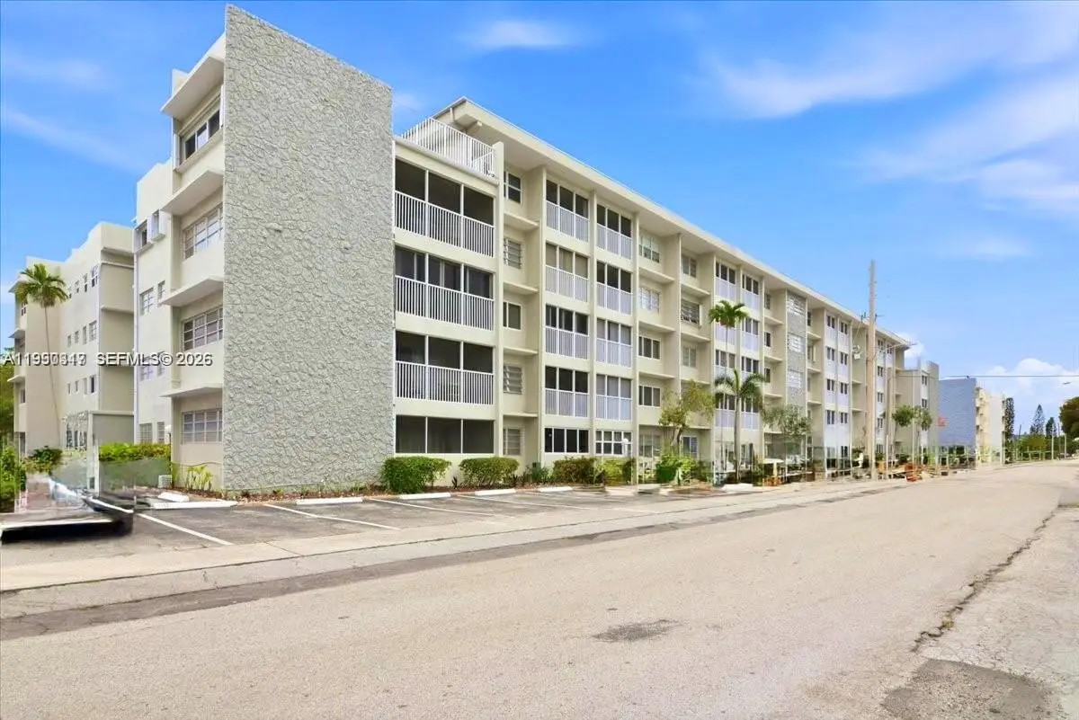 330 SE 2nd Street #101G, Hallandale Beach, FL 33009 - #1