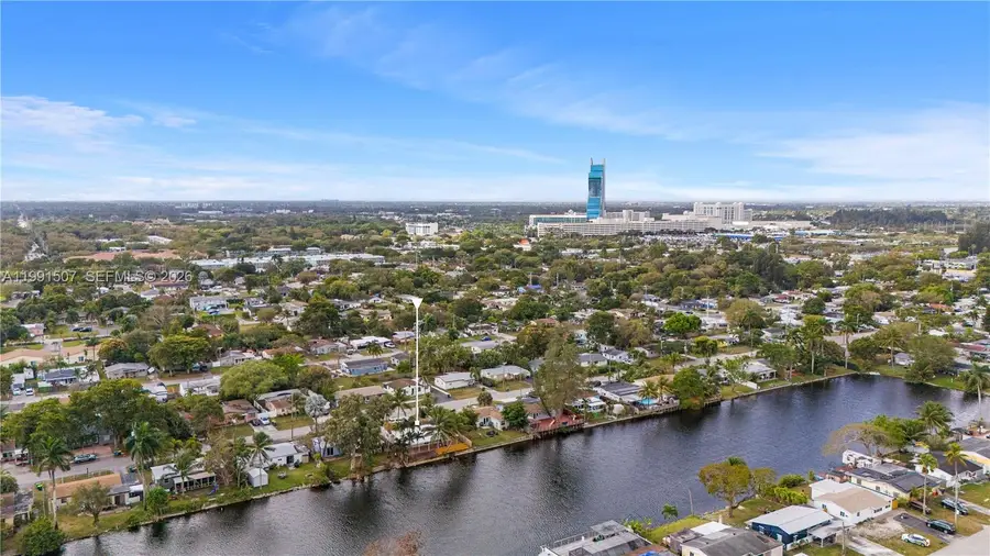 4157 SW 49th Court, Dania Beach, FL 33314 - #3