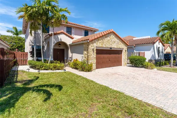 9761 NW 9th Street, Miami, FL 33172