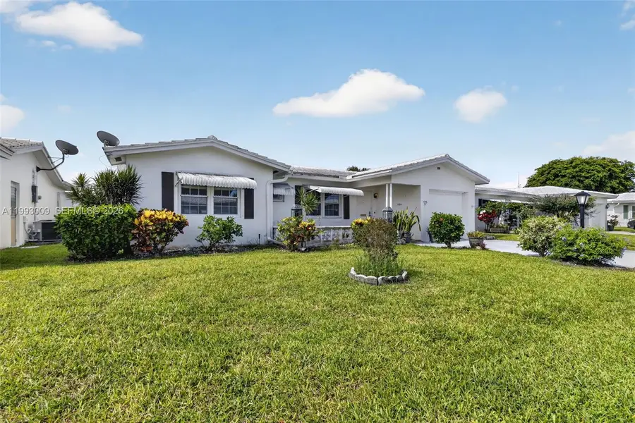 1104 W Ocean Avenue, Boynton Beach, FL 33426 - #2