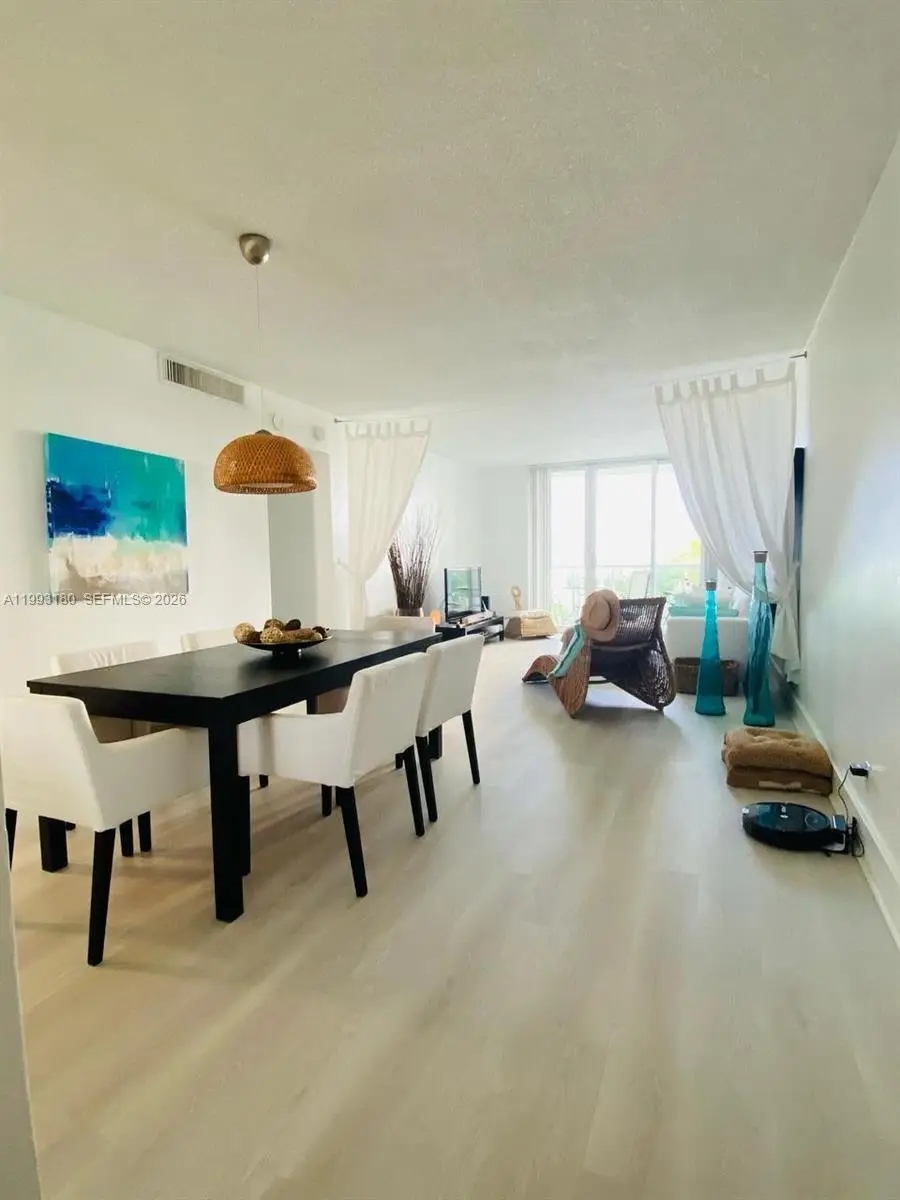 Address Withheld By Seller, Hollywood, FL 33019 - #2