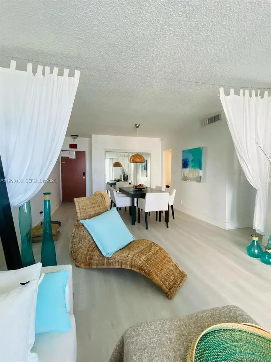 Address Withheld By Seller, Hollywood, FL 33019 - #3