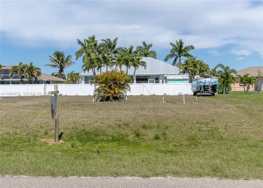 2115 SW 30th Street, Cape Coral, FL 33914 - #2