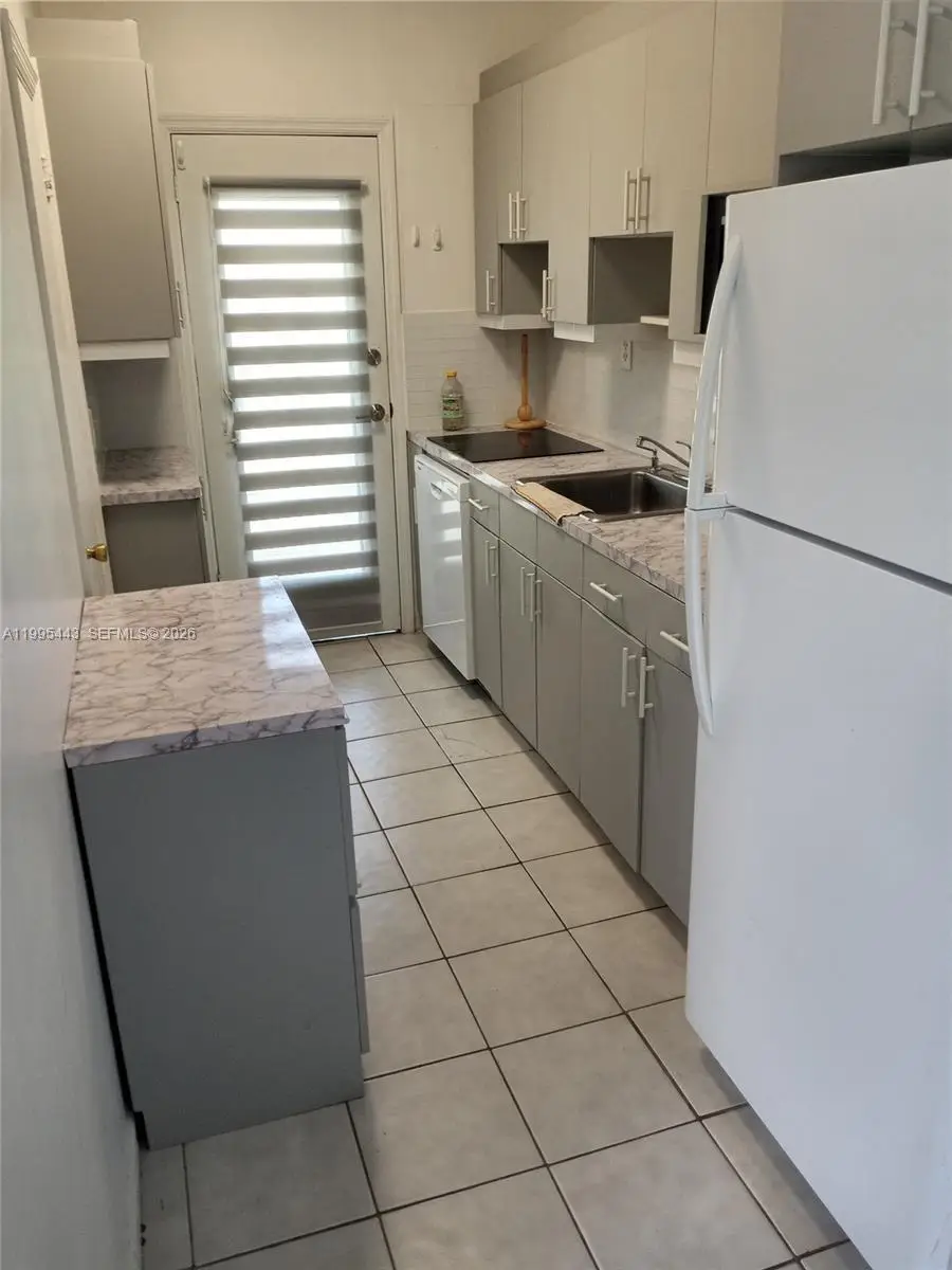 6490 Collins Avenue #18, Miami Beach, FL 33141 - #2
