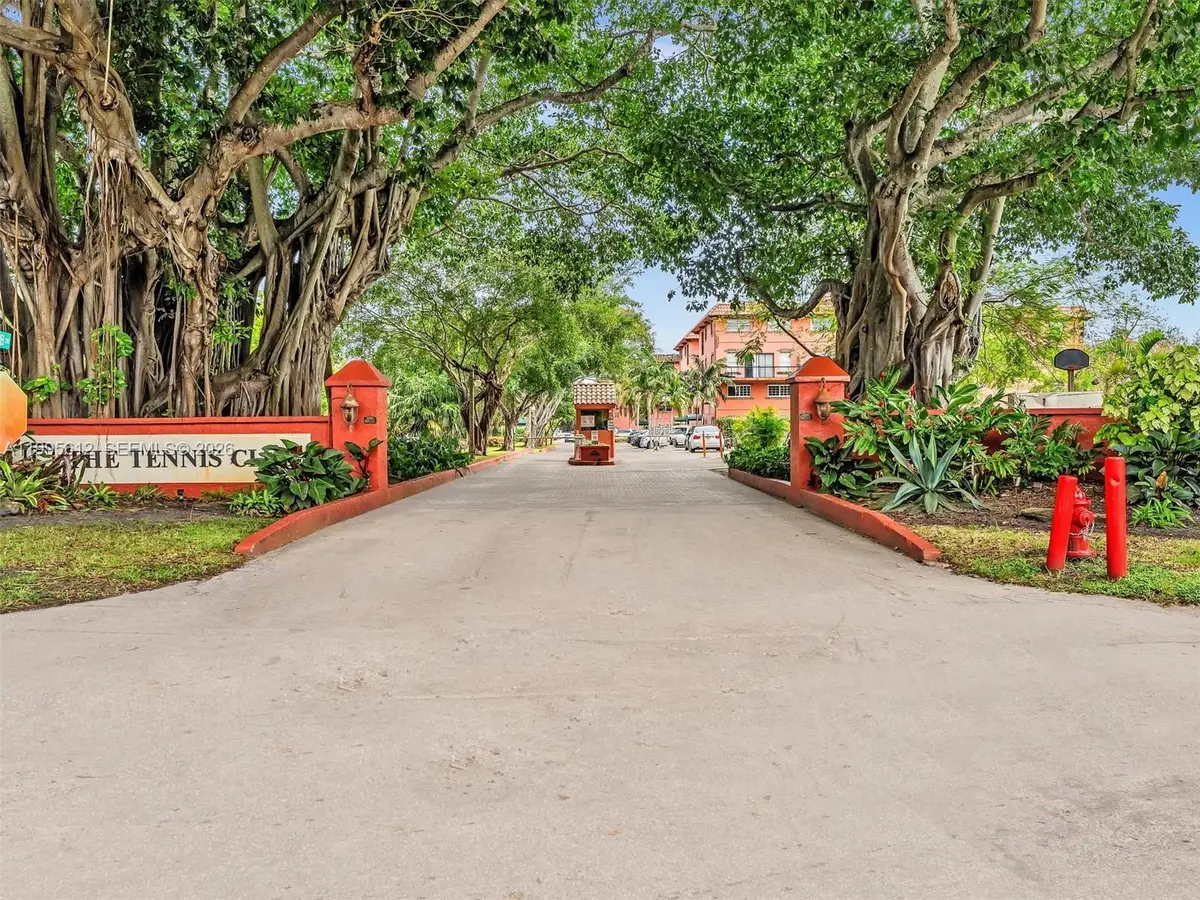 620 Tennis Club Drive #306, Fort Lauderdale, FL 33311 - #1