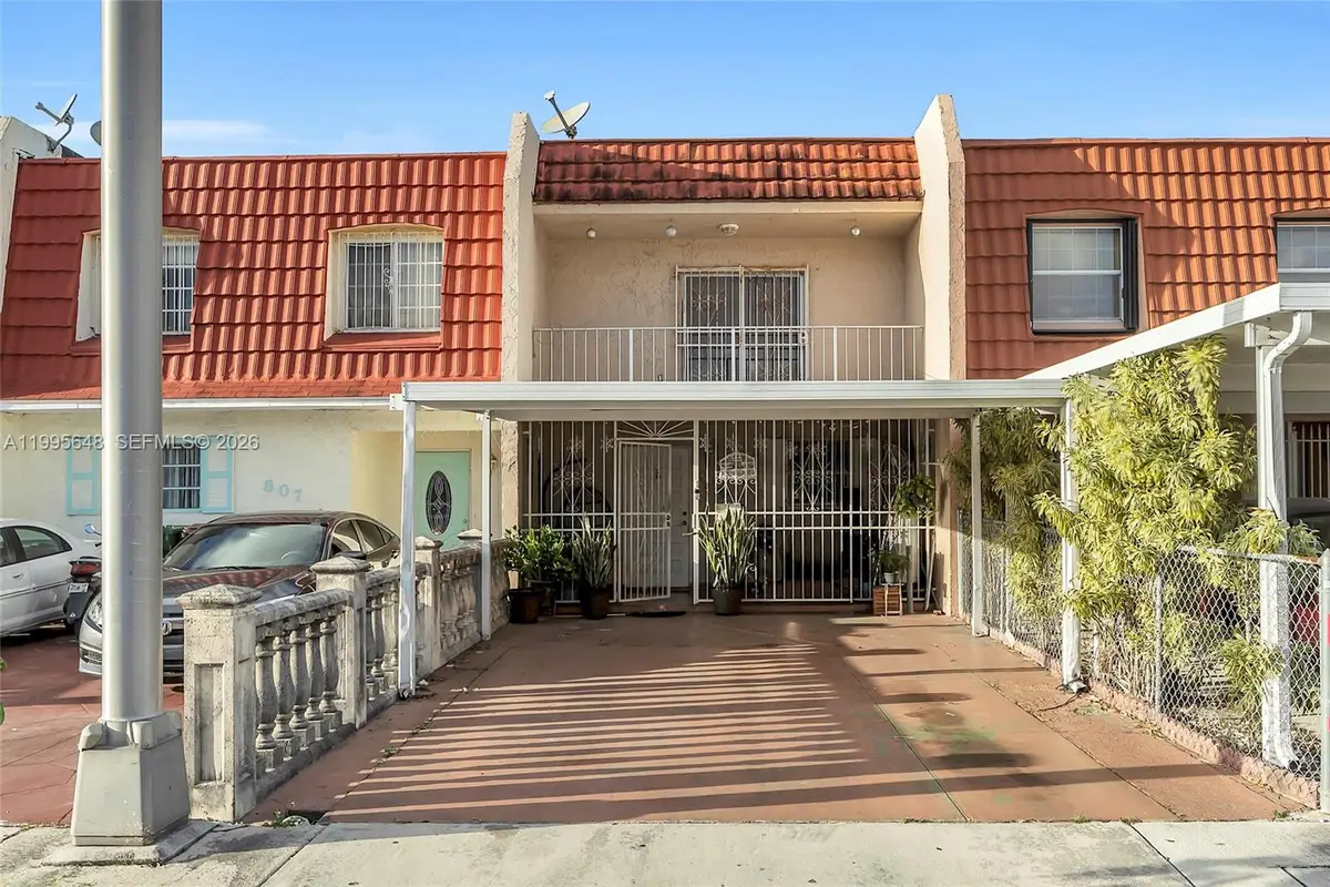 805 W 79th Place, Hialeah, FL 33014 - #1