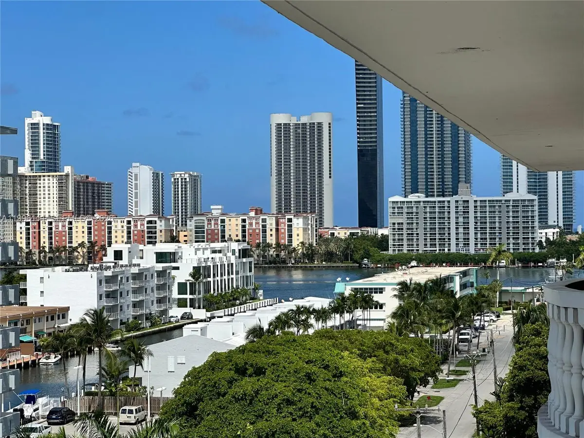 Address Withheld By Seller, North Miami Beach, FL 33160 - #1