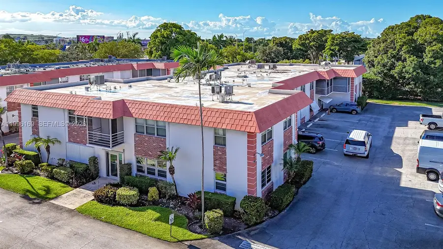 3550 NW 8th Avenue #409, Pompano Beach, FL 33064 - #2
