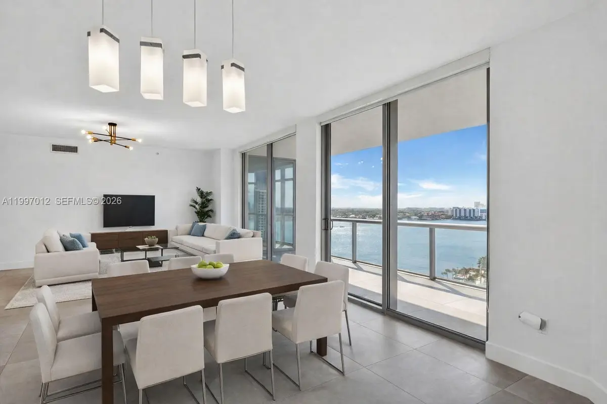 17301 Biscayne Boulevard #1401, North Miami Beach, FL 33160 - #1