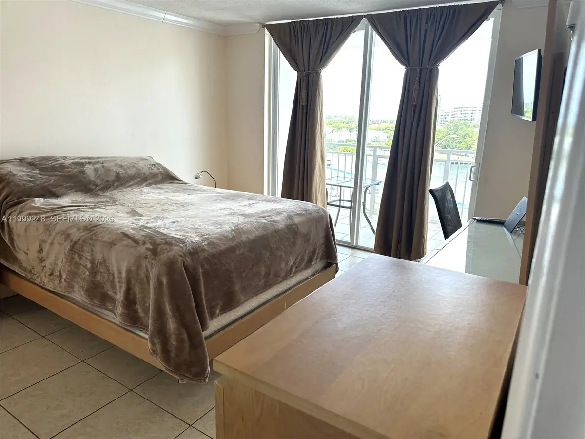 Address Withheld By Seller, Hallandale Beach, FL 33009 - #1