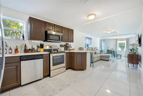 827 NW 114th Street, Miami, FL 33168