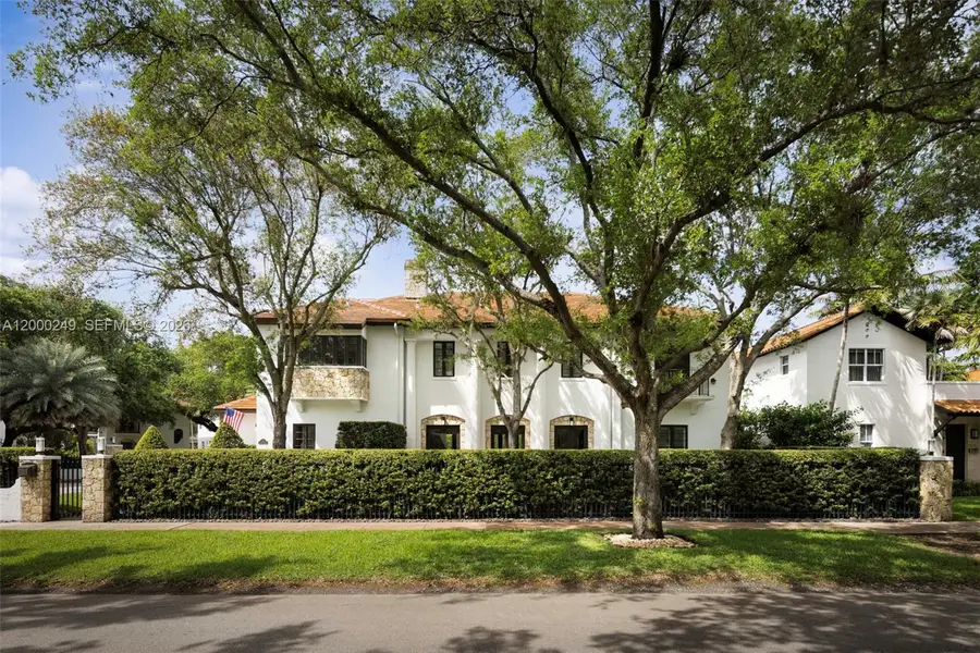 475 Amalfi Avenue, Coral Gables, FL 33146 - #2