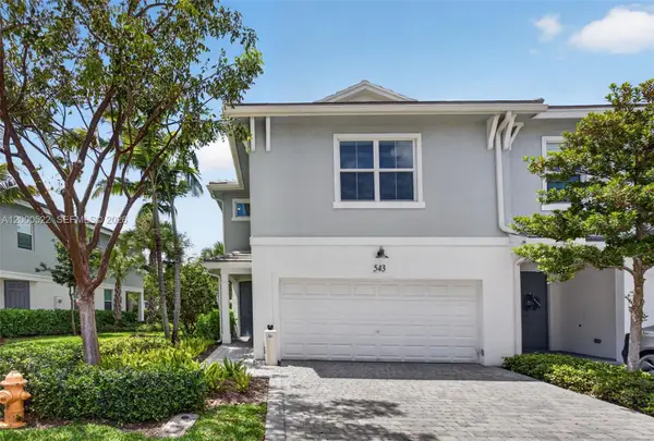 543 Parsons Way, Deerfield Beach, FL 33442
