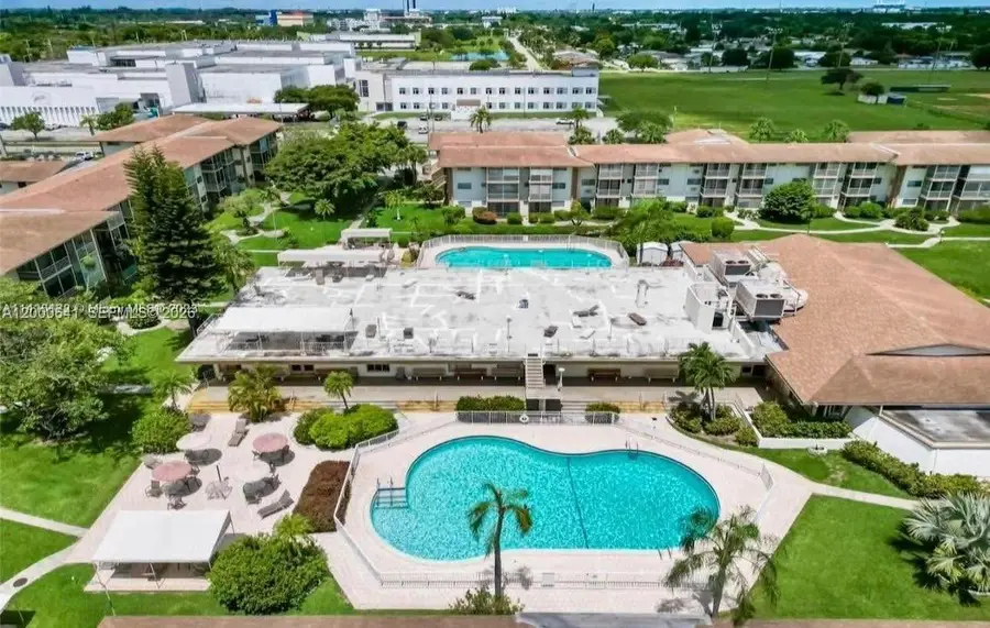 16900 NE 14 109 #109, Miami, FL 33162 - #2