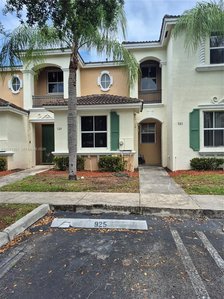 921 NE 42nd Place, Homestead, FL 33033 - #1