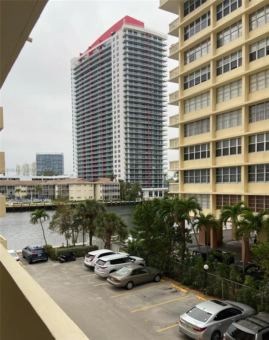1833 S Ocean Drive #309, Hallandale Beach, FL 33009 - #2