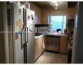 200 172nd Street #207, Sunny Isles Beach, FL 33160 - #3