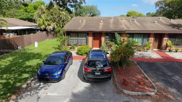 10331 Holly Court, Pembroke Pines, FL 33026