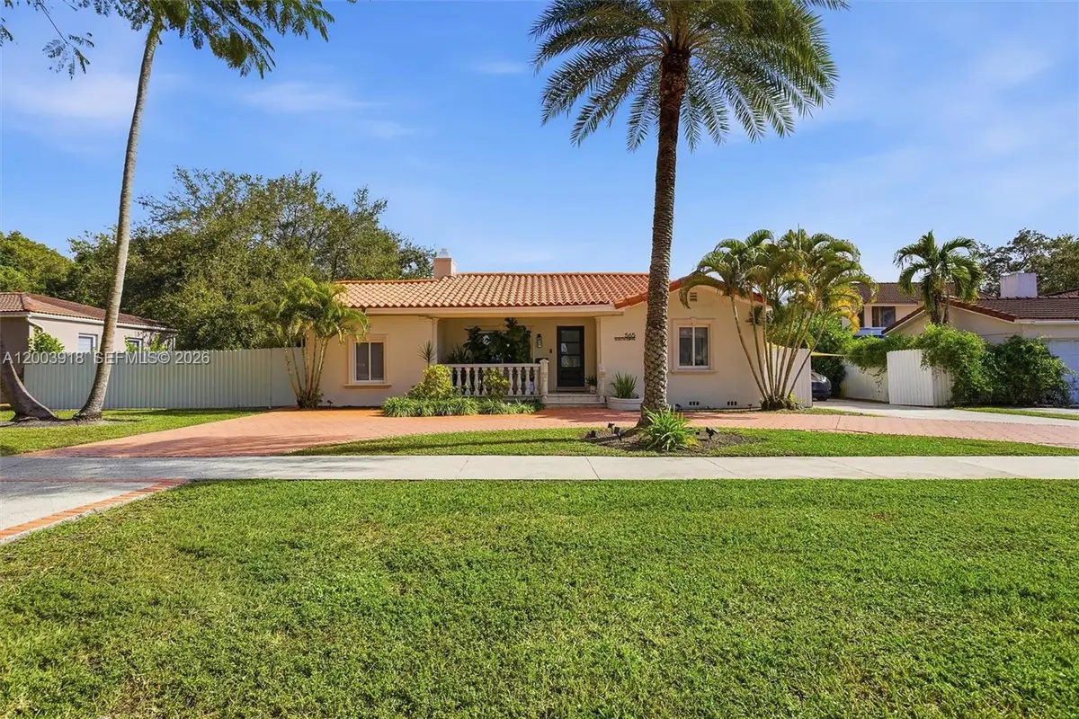 565 South Drive, Miami Springs, FL 33166 - #1