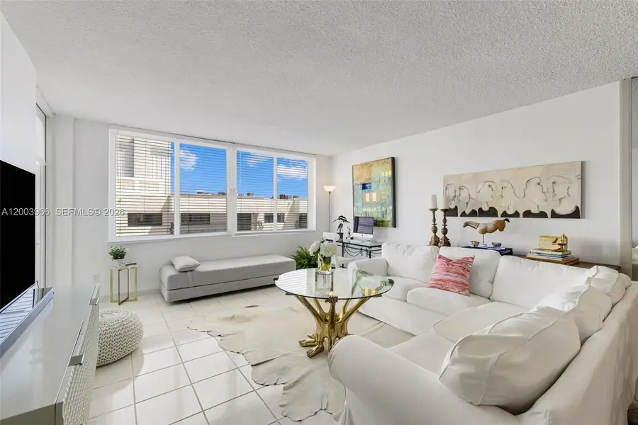 5401 Collins Avenue #611, Miami Beach, FL 33140 - #2