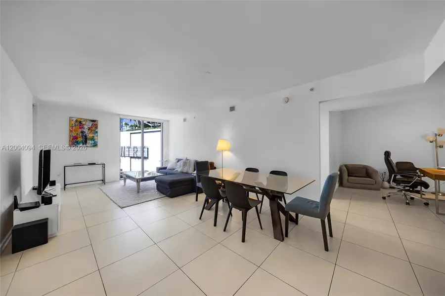 31 SE 6th Street #907, Miami, FL 33131 - #3