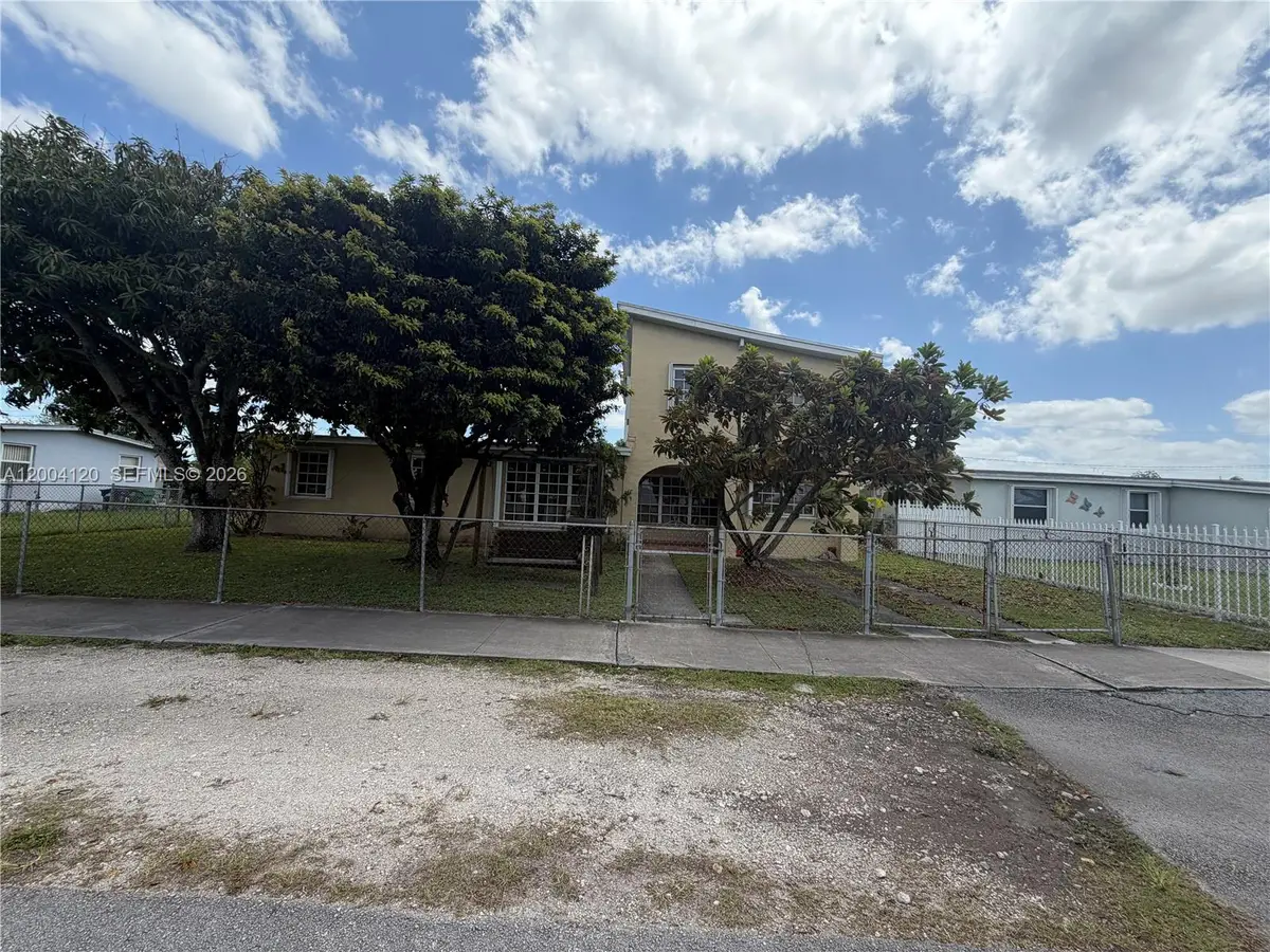 10910 SW 40th Street, Miami, FL 33165 - #1