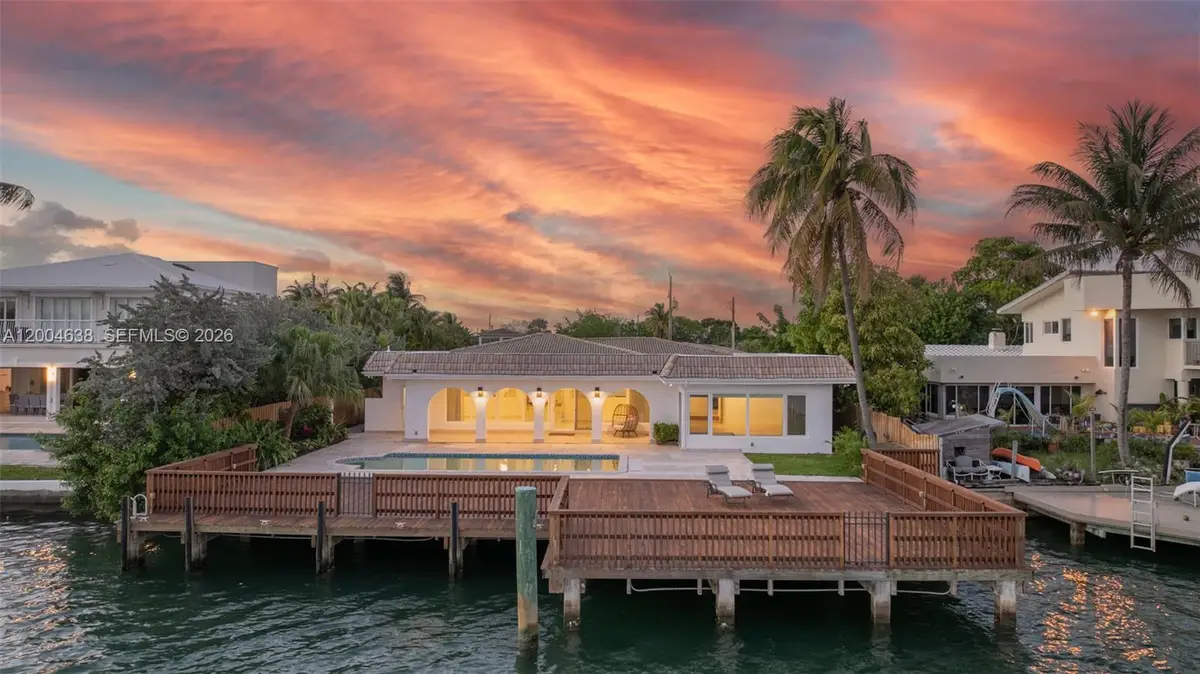 1690 Daytonia Road, Miami Beach, FL 33141 - #1