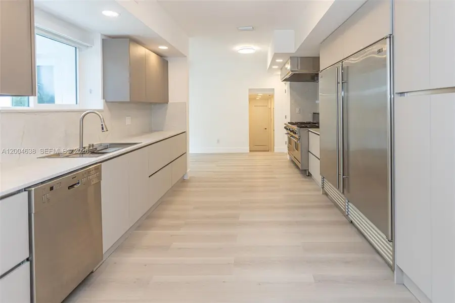 1690 Daytonia Road, Miami Beach, FL 33141 - #2