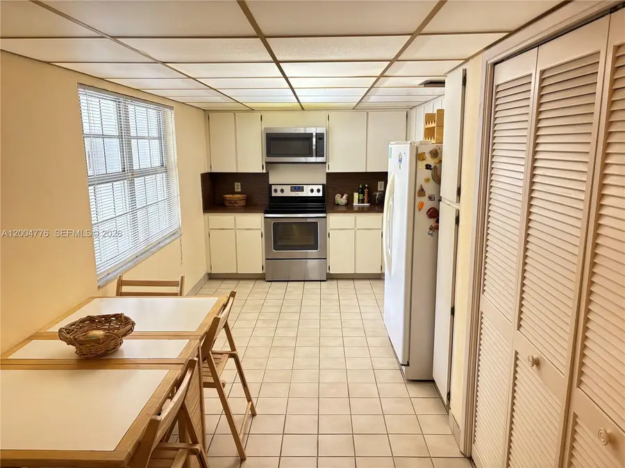 4280 Oaks Terrace #203, Pompano Beach, FL 33069 - #3