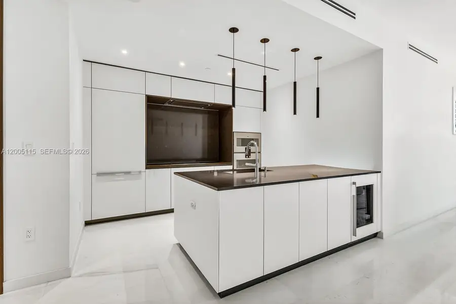 300 Biscayne Blvd Way #1002, Miami, FL 33131 - #2