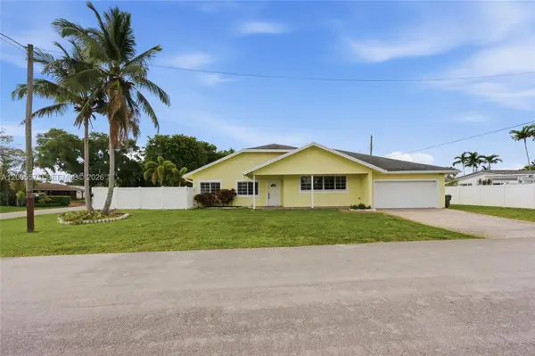 4361 NE 13th Terrace, Oakland Park, FL 33334