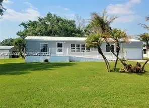 1047 Mayford Lake Road, Moore Haven, FL 33471