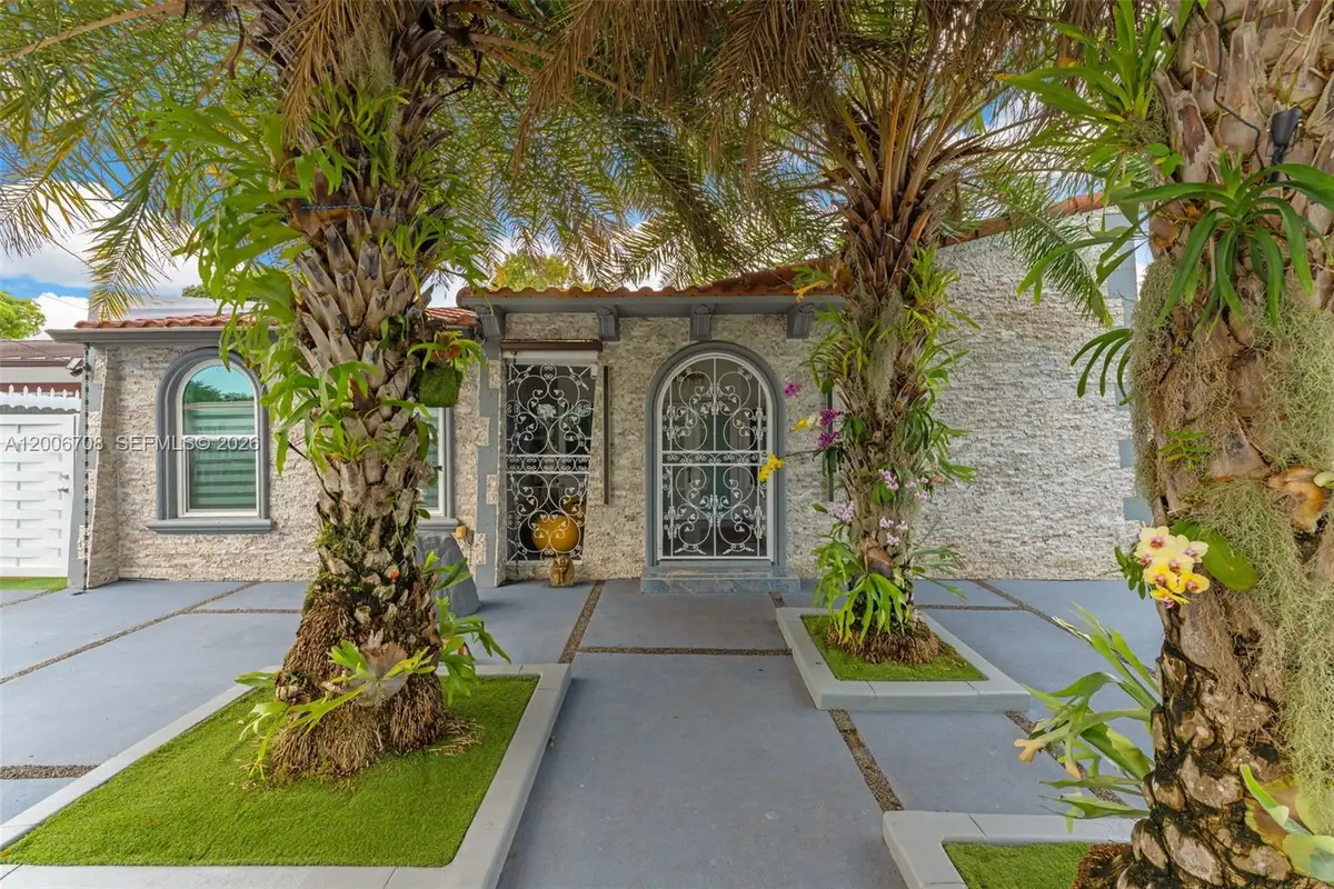 1870 NW 32nd Avenue, Miami, FL 33125 - #1